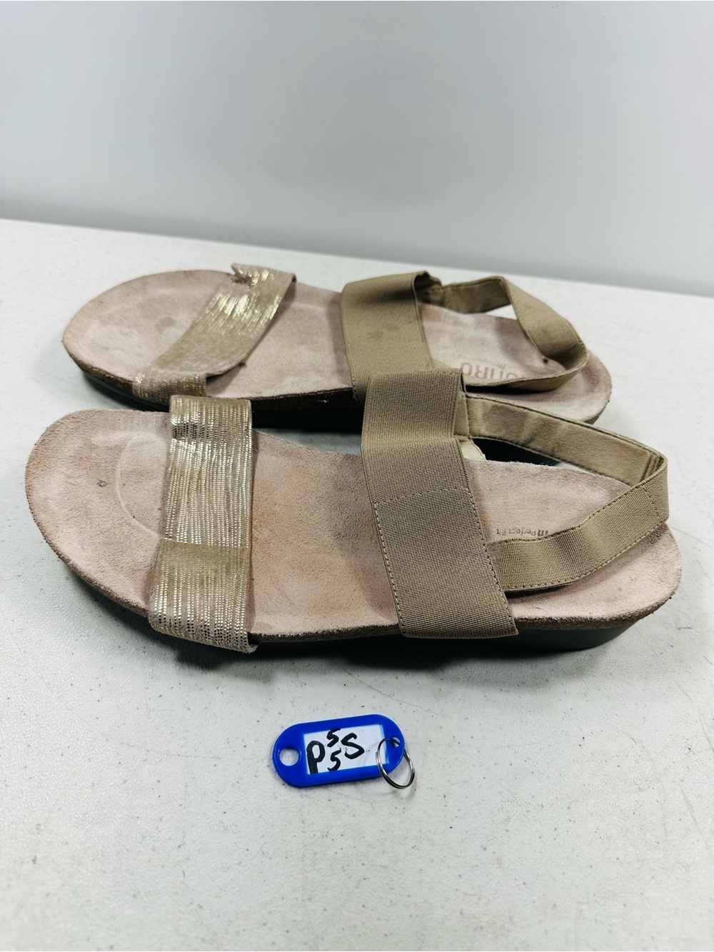 Munro American Pisces Strappy Sandals Womens 10W Casual Open Leather Gold